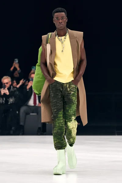 Look 41